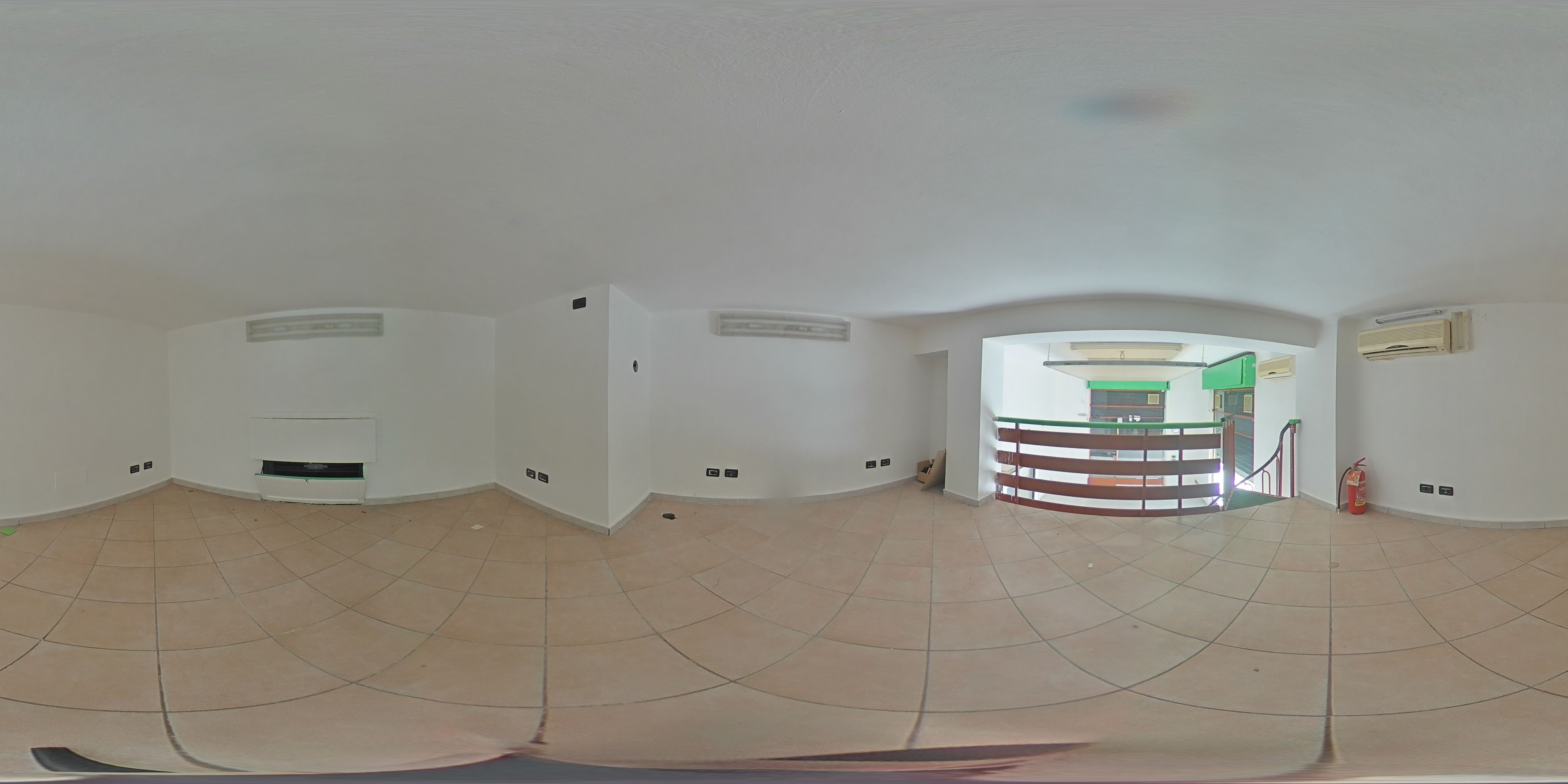 Negozio in Affitto Arcore