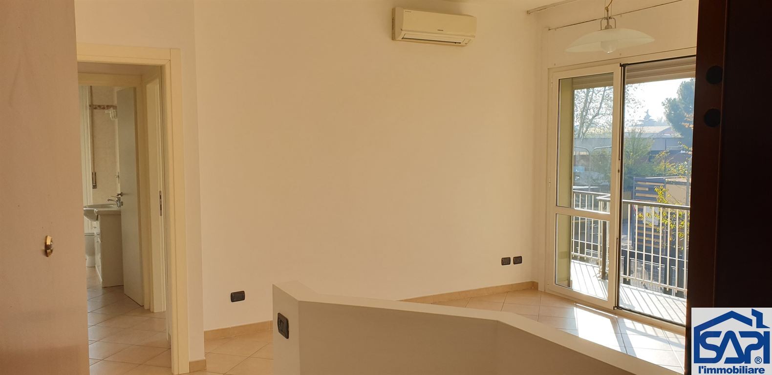 BILOCALE RISTRUTTURATO E LUMINOSO