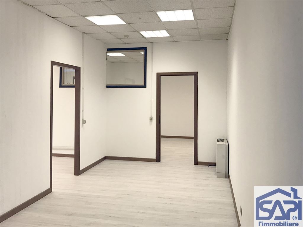 Magazzino 100 mq – seminterrato